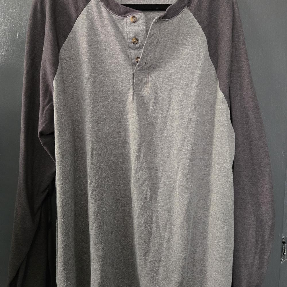 Hanes Men's Two-Tone Long Sleeve Henley